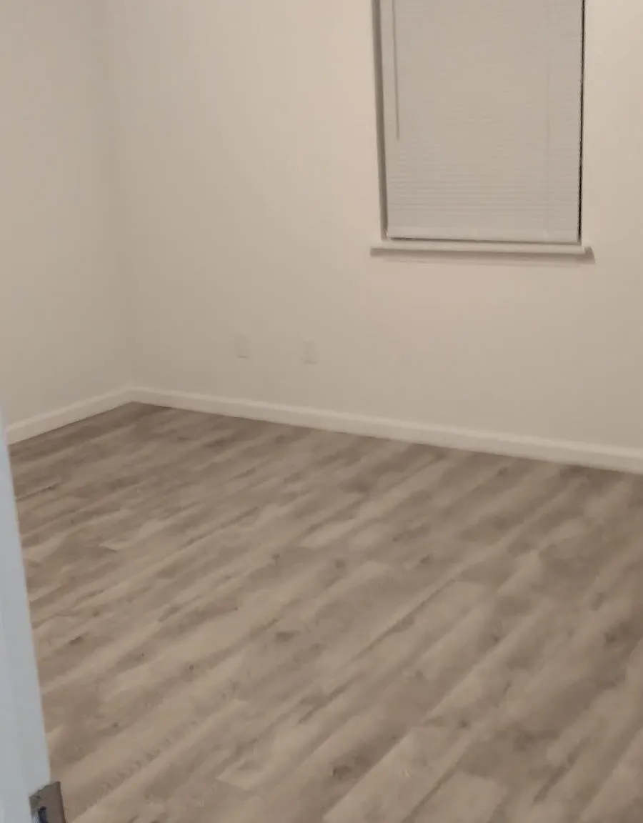 2 bed, 900 sqft, $995 — Photo 1