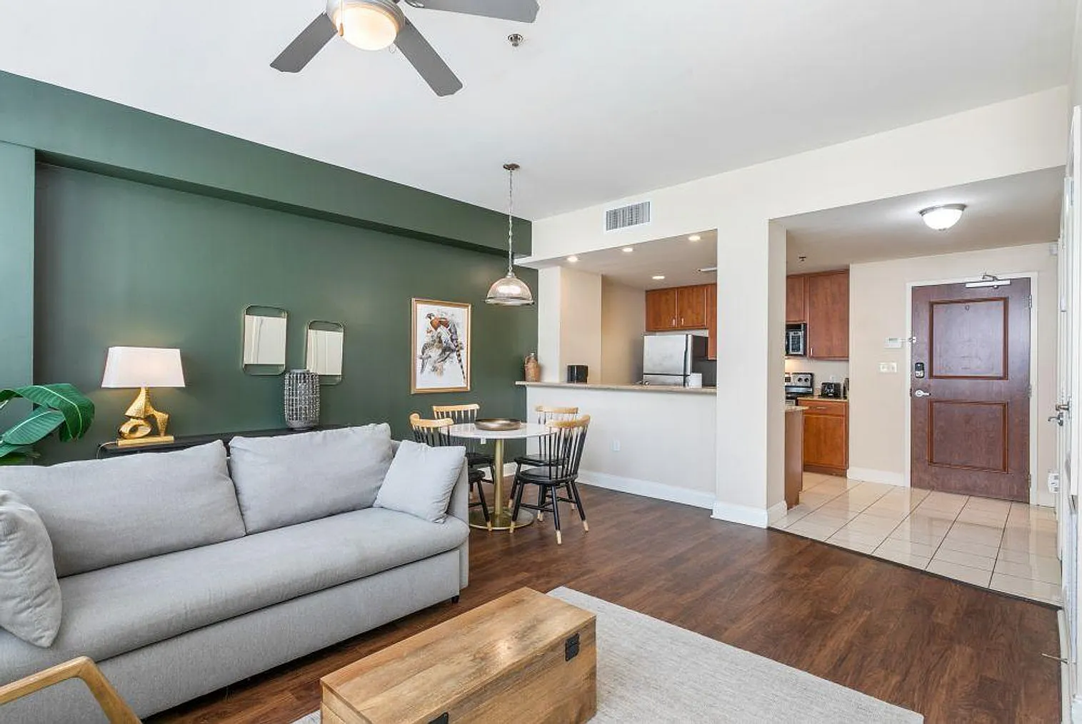1 bed, 2.0 bath, 430 sqft, $4,365 — Photo 3