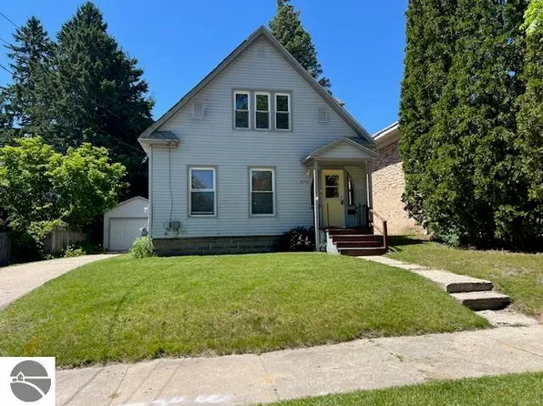 316 Whaley St, Cadillac, MI 49601