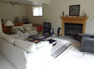 9 Windsong Dr, Athens, OH 45701