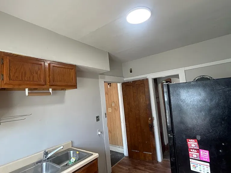 1216 Lakefront Ave #2 — Photo 6