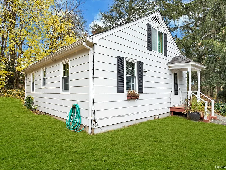 15 Cherry Ln #A — Photo 14