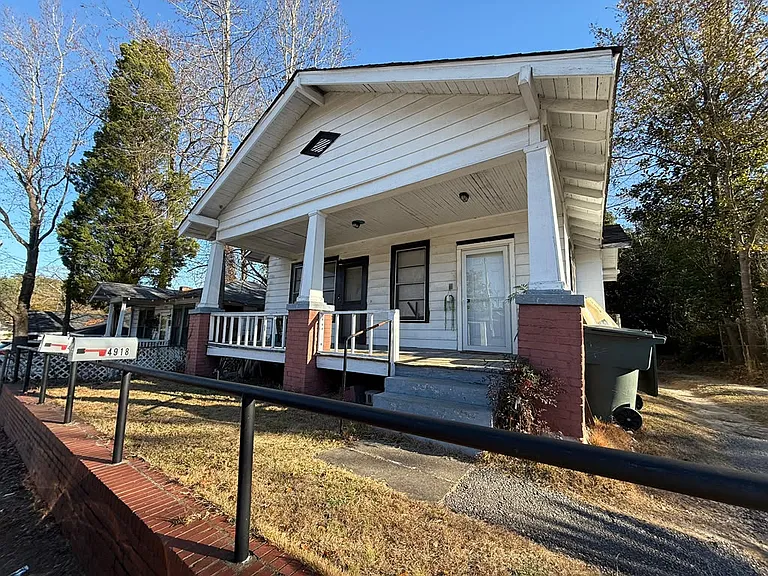 4918 N Main St — Photo 1