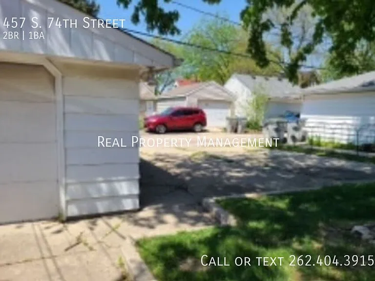 457 S 74th St — Photo 12