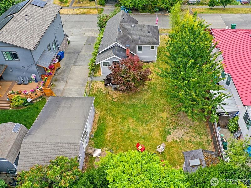 4th image of 8848 13th Avenue SW