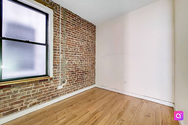 1st image of 435 W 54th St APT 1D