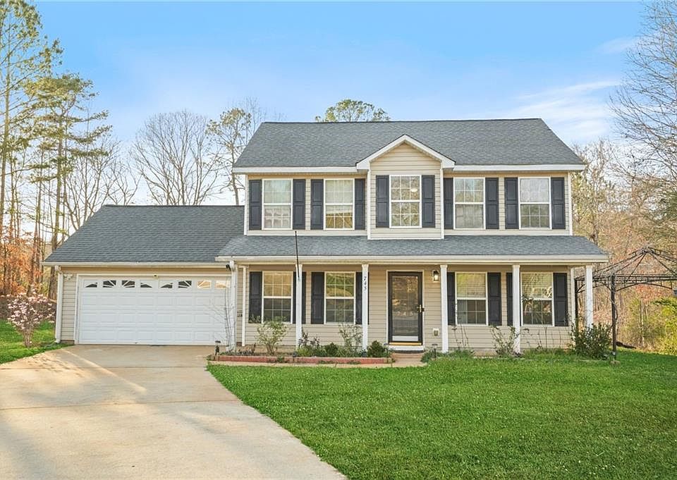 1st image of 745 Trickle Ln