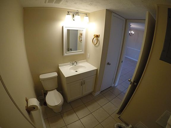 5th image of 423 Northdale Ct