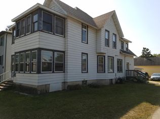 377 W Howard St, Winona, MN 55987