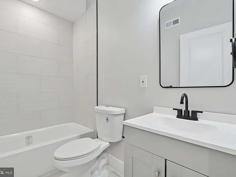518 W Susquehanna Ave #1 — Photo 14
