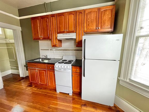 5th image of 3444 18th St APT 8