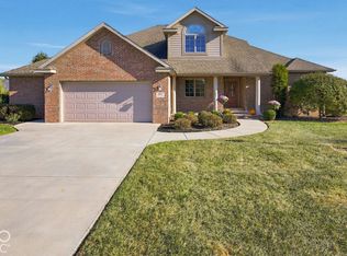 5504 N Lakeshore Dr, Muncie, IN 47304