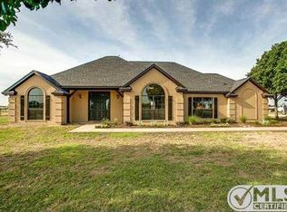 5645 Luginbyhl Rd, Sanger, TX 76266