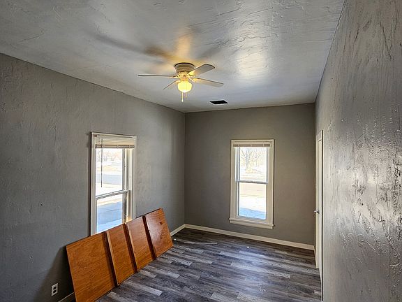 5th image of 625 Houser Dr