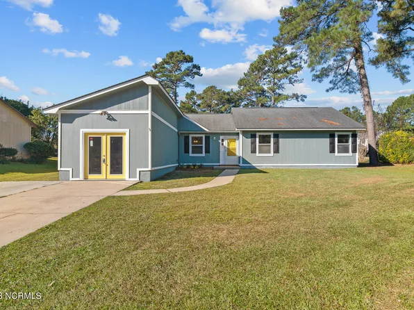 2424 Saddleridge Drive, Midway Park, NC 28544