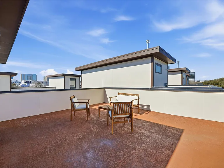4635 Manett St #101 — Photo 28