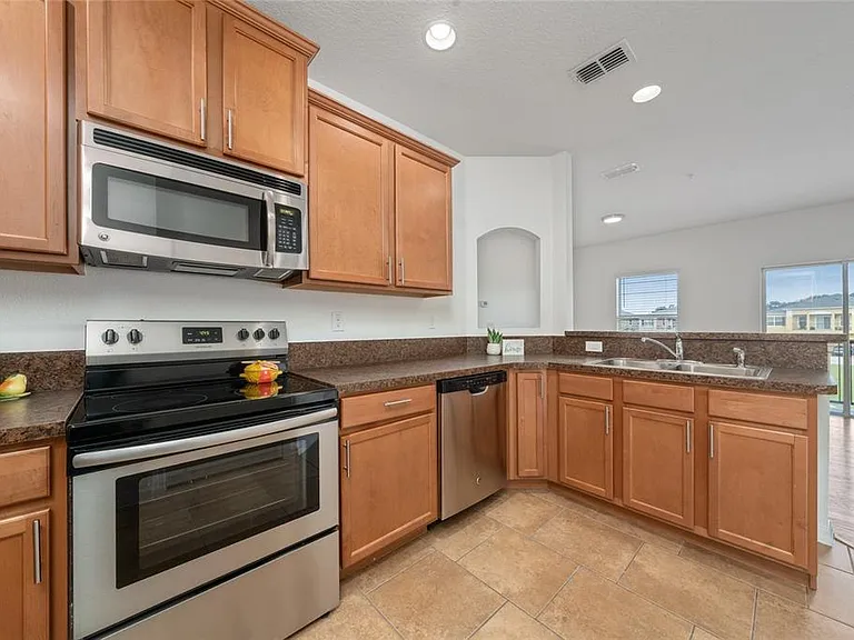 2148 Betsy Ross Ln #2148 — Photo 14