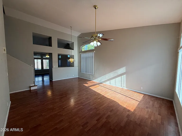 1253 N Spire Ct — Photo 4