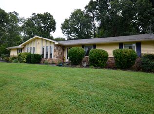 8700 Vultee Ln, Knoxville, TN 37923