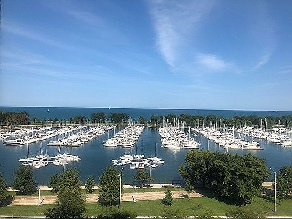 2nd image of 3410 N Lake Shore Dr APT 10F