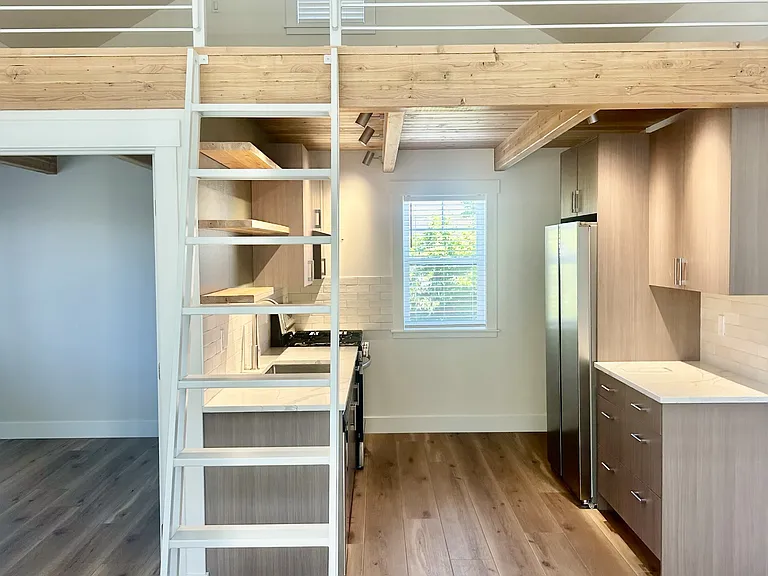 326 Boblett St — Photo 12