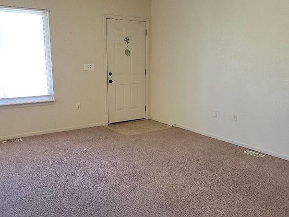 2nd image of 631 Scottsvale Dr APT I