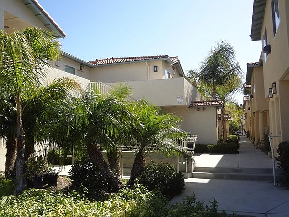 3rd image of 517 E Harvard Blvd APT 202