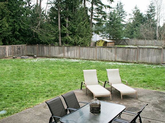 3rd image of 11115 205th Avenue Ct E