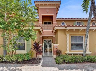 953 SW 143rd Ave, Pembroke Pines, FL 33027