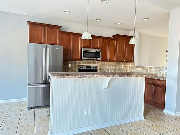 2nd image of 4076 Sweetspire Dr