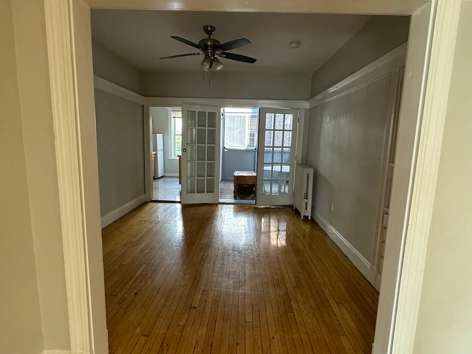 3 bed, $3,990 — Photo 4