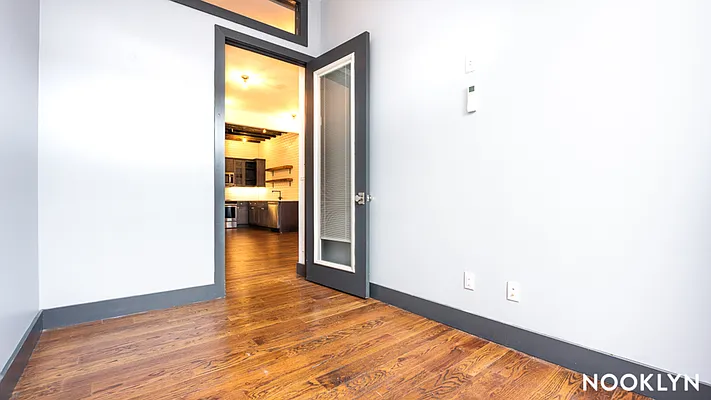 Rented by Nooklyn NYC LLC | media 41