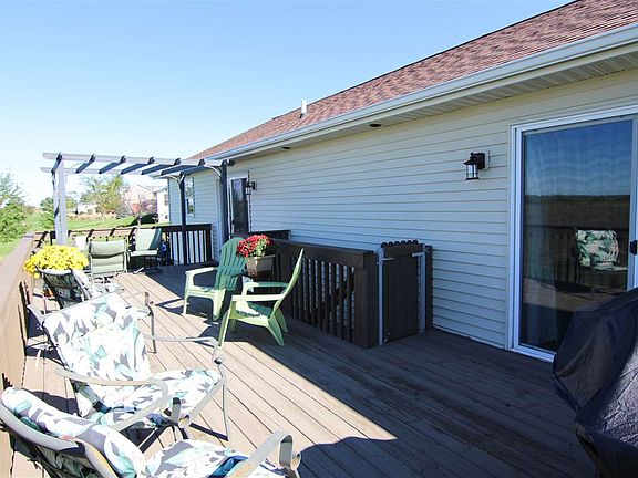 4th image of 2935 North Dr