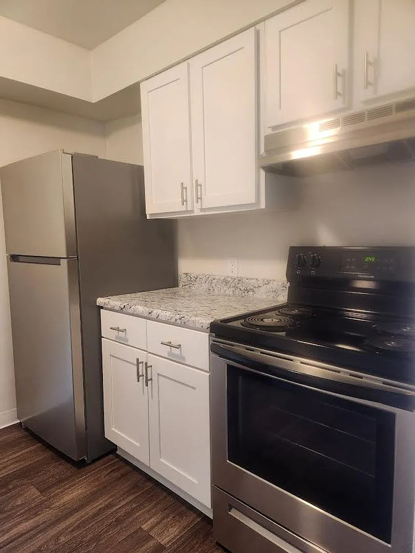 North Pointe Apartments — Photo 4