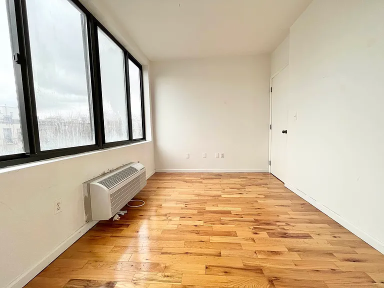 324 Melrose St #4A — Photo 18
