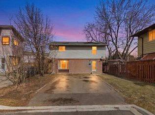 8 Huronia Ct, Brampton, ON L6S 2C7