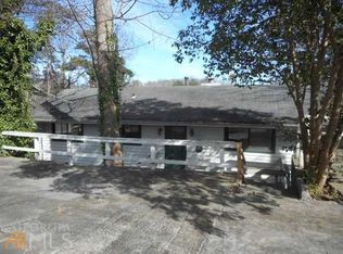 6231 Shoreland Cir, Buford, GA 30518
