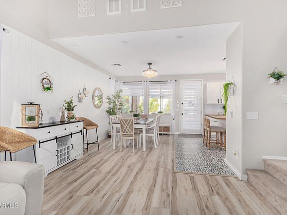 4th image of 3466 E TURNBERRY Drive