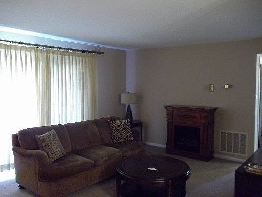 3rd image of 3104 N Broadway St APT A1