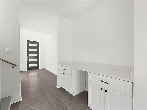 3rd image of 3763 Wenatche Dr