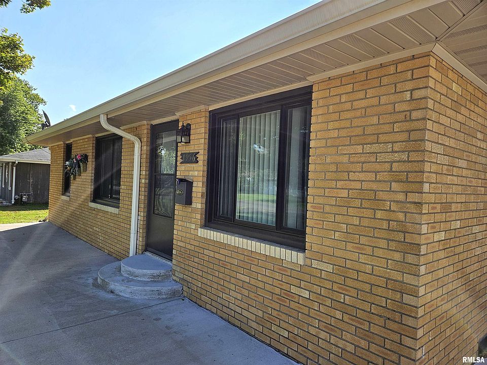 1956 Dr, Galesburg, IL 61401 MLS CA1025819 Zillow