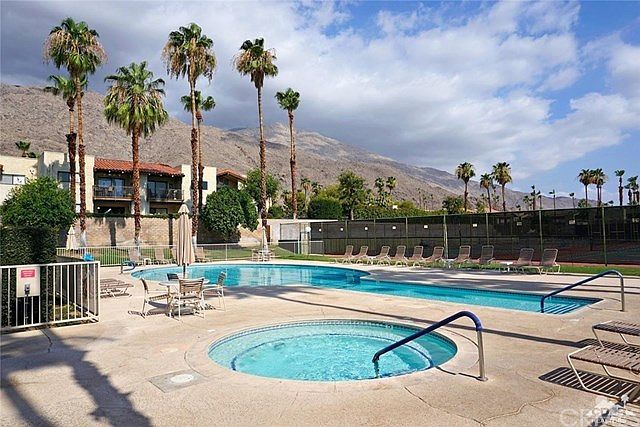 3 Community Pools and 4 Spas