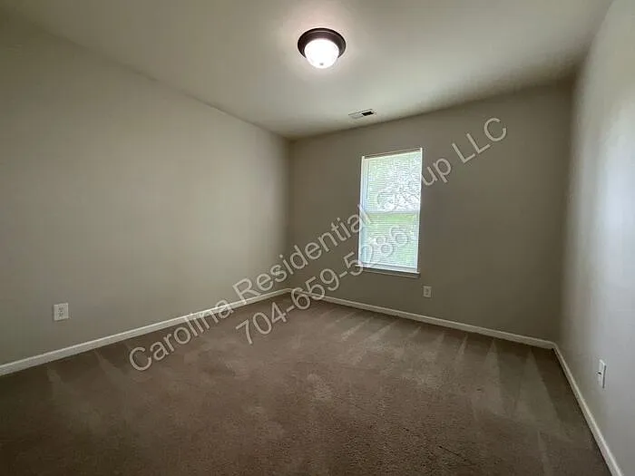 7043 Haines Mill Rd — Photo 14