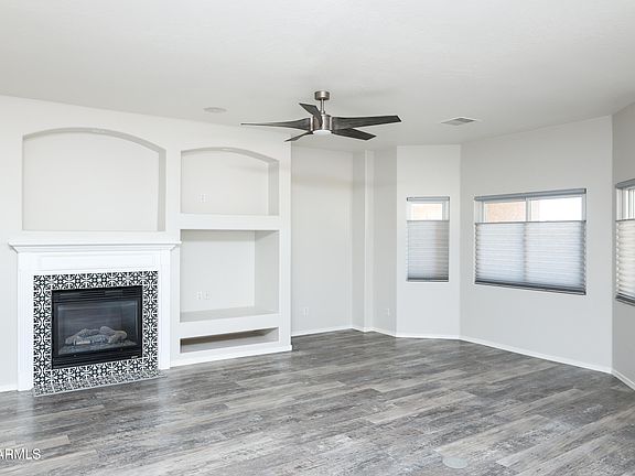 4th image of 530 S LAGUNA Drive
