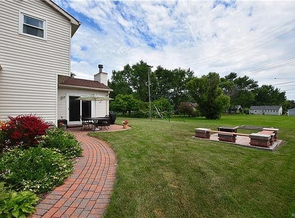 2nd image of 3066 Helena Dr