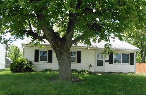 2nd image of 450 Outer Dr