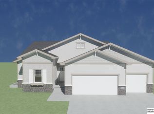 18418 Palisades Dr, Omaha, NE 68136