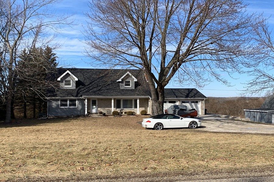 3801 Sheridan Rd, Pekin, IL 61554 Zillow