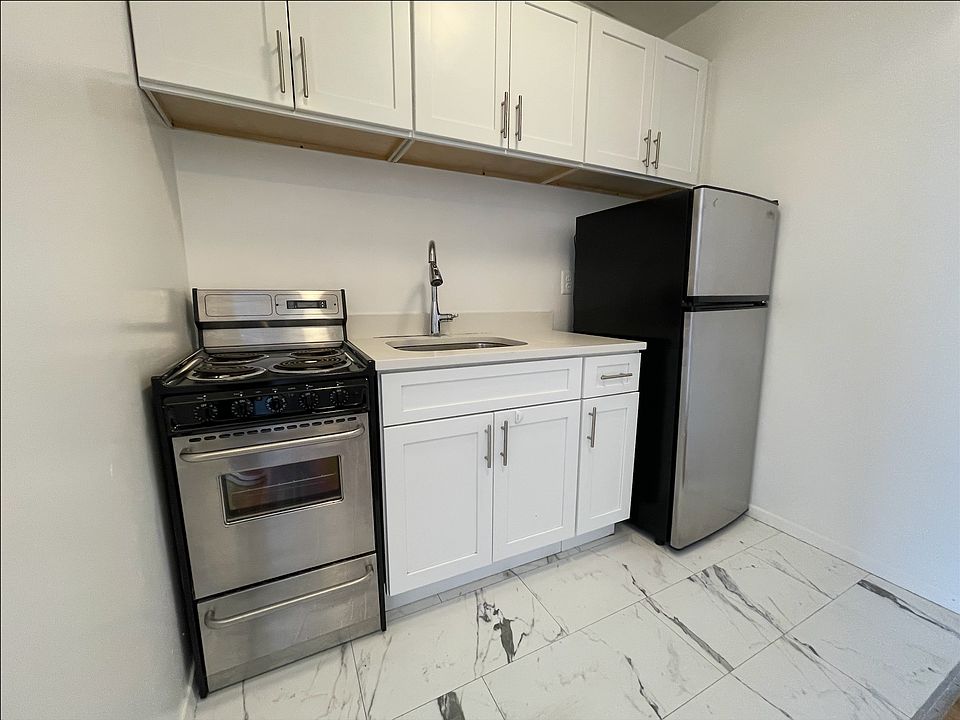 2nd image of 451 E 83rd St APT 11B