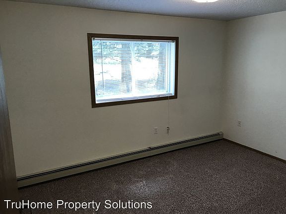 4th image of 341 N 5th St APT 203